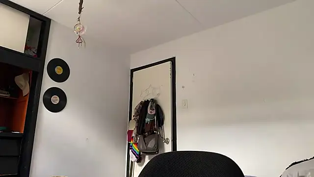 Snapshot of camille_delrey chatting on 11-26-25, 05:46 camille delrey online show from 11-26-25, 05:46