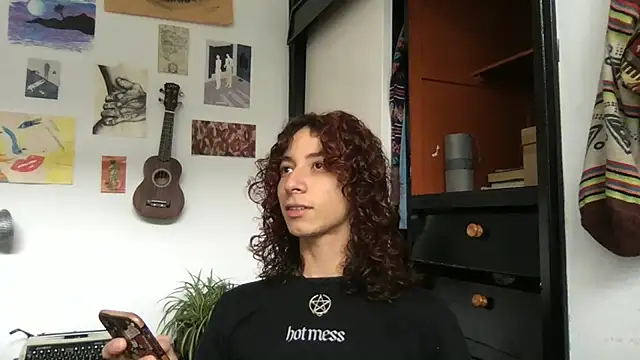 Snapshot of camille_delrey chatting on 02-02-26, 06:40 camille delrey online show from 02-02-26, 06:40