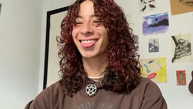 Snapshot of camille_delrey chatting on 02-22-26, 05:03 camille delrey online show from 02-22-26, 05:03