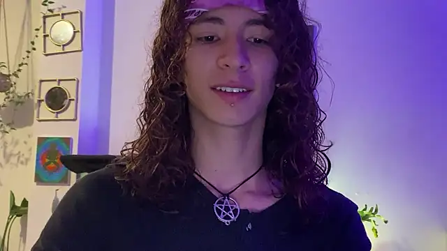 camille delrey online show from 06-10-26, 12:45