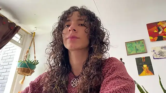 Snapshot of camille_delrey chatting on 11-13-25, 04:00 camille delrey online show from 11-13-25, 04:00