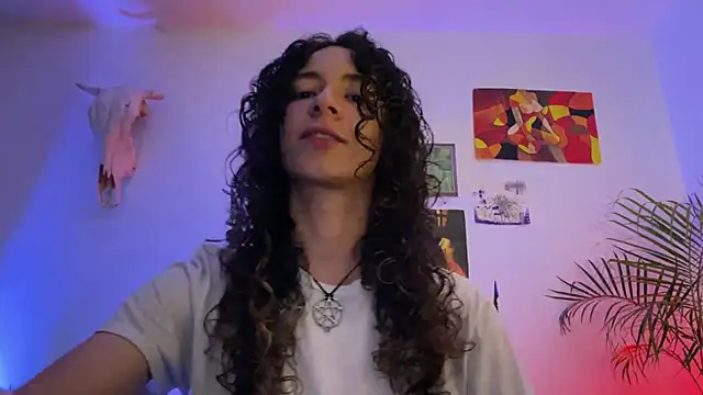 Snapshot of camille_delrey chatting on 11-21-25, 12:53 camille delrey online show from 11-21-25, 12:53