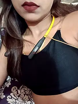 Snapshot of payalsharma95 chatting on 10-11-25, 05:14 payalsharma95 online show from 10-11-25, 05:14