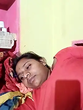 Hot crety online show from 04-12-26, 06:00