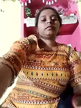 Hot crety online show from 04-13-26, 03:05