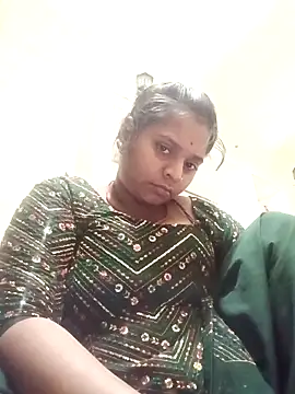 Hot crety online show from 12-20-25, 03:26