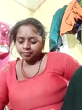 Hot crety online show from 04-16-26, 06:41