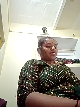 Hot crety online show from 12-01-25, 08:26