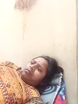 Hot crety online show from 03-05-26, 02:30