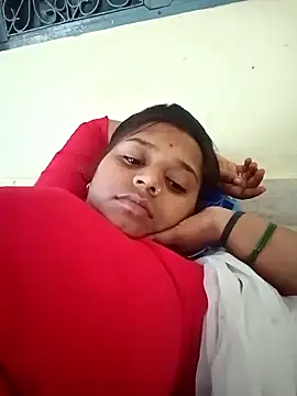 Snapshot of Hot_crety chatting on 10-08-25, 03:52 Hot crety online show from 10-08-25, 03:52