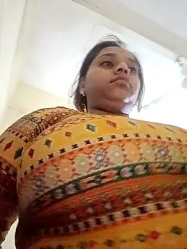 Snapshot of Hot_crety chatting on 10-12-25, 11:50 Hot crety online show from 10-12-25, 11:50