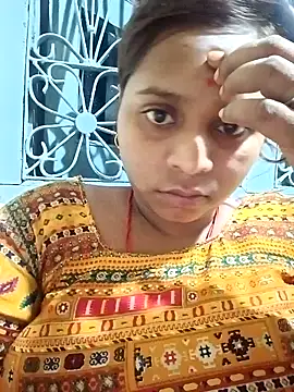 Snapshot of Hot_crety chatting on 10-07-25, 03:24 Hot crety online show from 10-07-25, 03:24