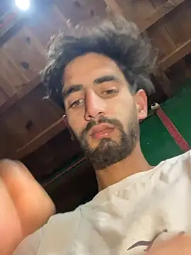 lyath3245 online show from 02-05-26, 08:54