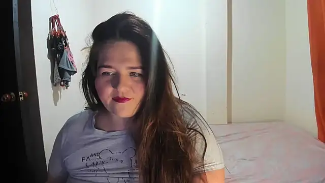 Snapshot of Daphne_girlsex chatting on 09-28-25, 12:28 Daphne girlsex online show from 09-28-25, 12:28