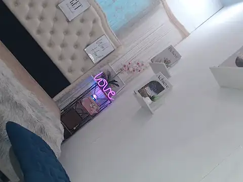 miss strongerthanbefore03 online show from 09-30-25, 10:38