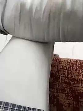 Snapshot of Wet_BunnyFun chatting on 10-05-25, 06:31 Wet BunnyFun online show from 10-05-25, 06:31