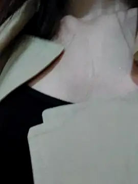 meomeocute online show from 10-24-25, 12:15