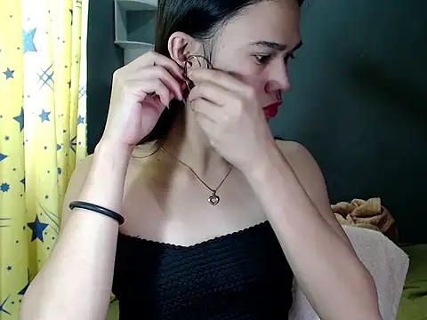 urseductivebarbie xx online show from 11-13-25, 05:11