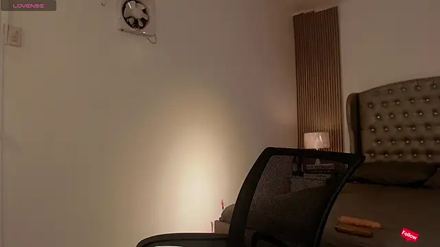 your half woman online show from 12-20-25, 08:01