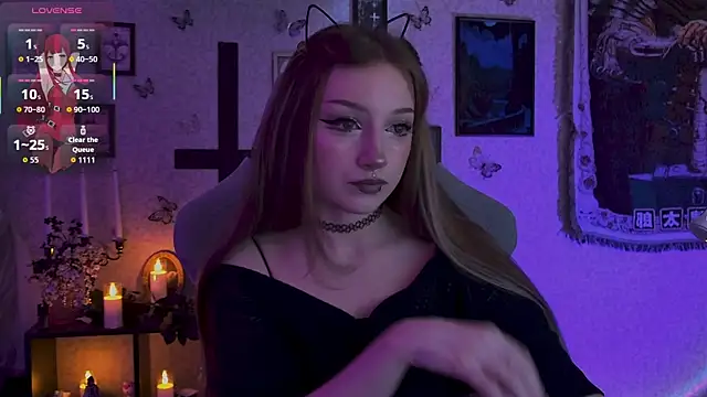 LiliLuna online show from 07-17-26, 11:46