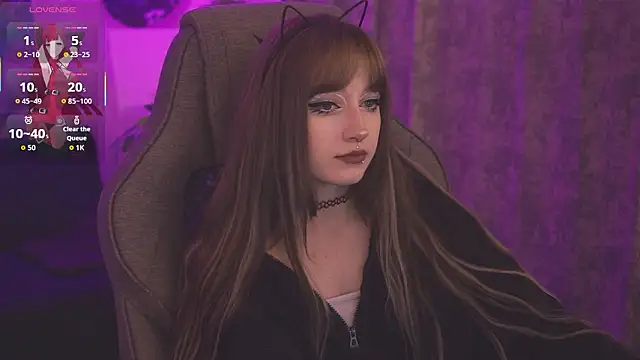 LiliLuna online show from 03-25-26, 03:33