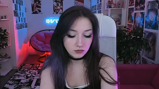 LiliLuna online show from 11-04-25, 01:04