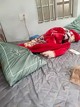 MinhChauXXX19 online show from 10-19-25, 08:17