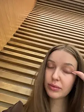 ElliRose online show from 11-30-25, 08:15