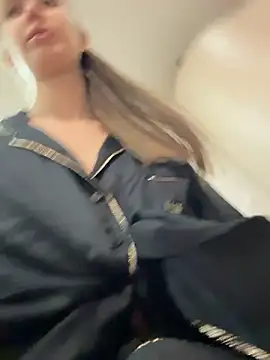 ElliRose online show from 01-11-26, 12:34