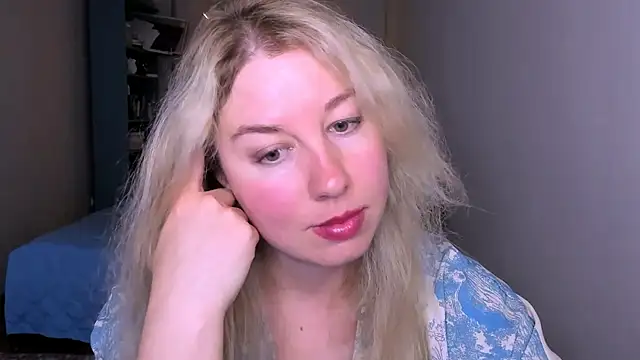 NancySanders online show from 06-25-26, 08:14