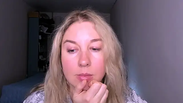 NancySanders online show from 06-03-26, 07:40