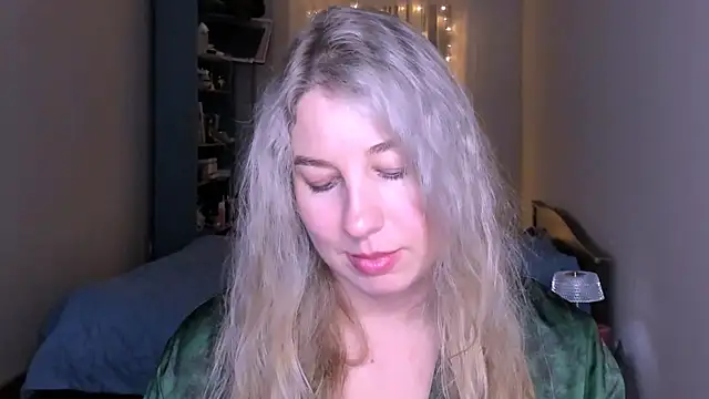 NancySanders online show from 05-01-26, 07:19