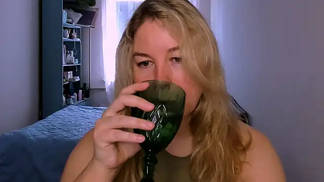 NancySanders online show from 06-14-26, 06:03
