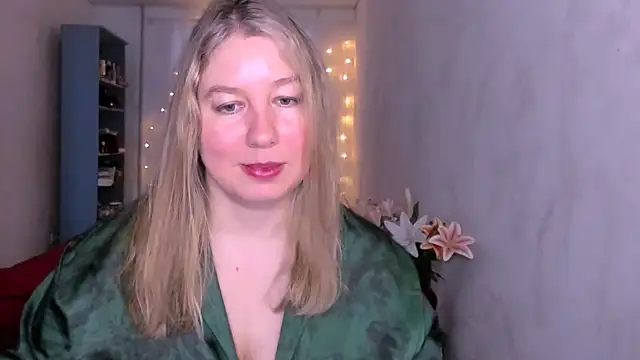 Snapshot of NancySanders chatting on 02-08-26, 05:27 NancySanders online show from 02-08-26, 05:27