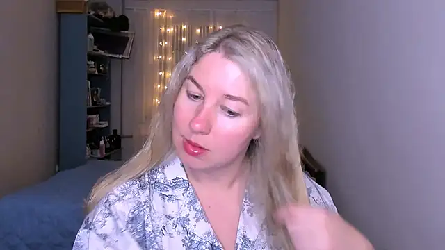 NancySanders online show from 05-09-26, 08:12