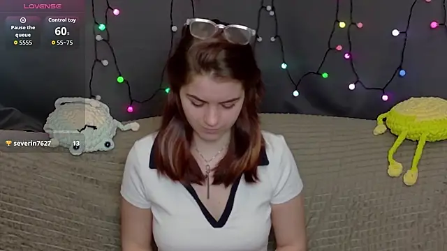 ElzaBlis online show from 12-17-25, 02:55