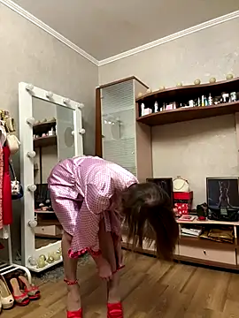 MarinaDiva11 74 online show from 09-12-25, 08:30