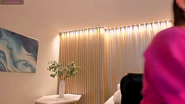 SarahRhodes  online show from 02-24-26, 11:11