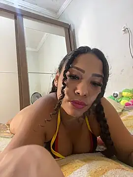 jhennyfer online show from 11-20-25, 05:08