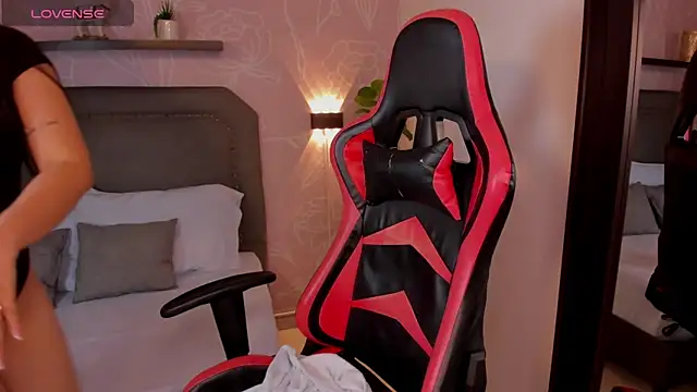 anagil  online show from 02-03-26, 02:44