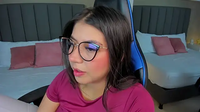 anagil  online show from 05-19-26, 02:24