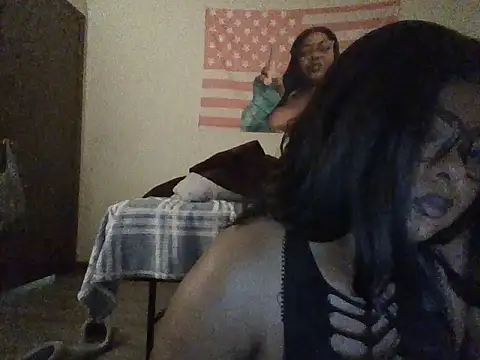 Snapshot of TharealBunn chatting on 03-26-26, 10:13 TharealBunn online show from 03-26-26, 10:13