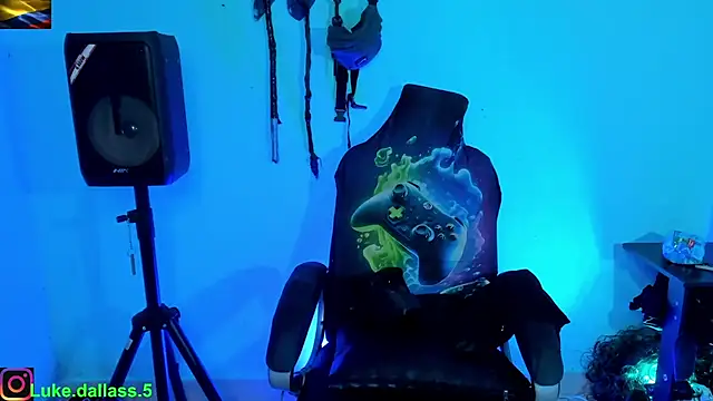 zeus 7777 online show from 12-04-25, 08:02