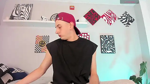 Snapshot of mathewconelly chatting on 02-16-26, 01:26 mathewconelly online show from 02-16-26, 01:26