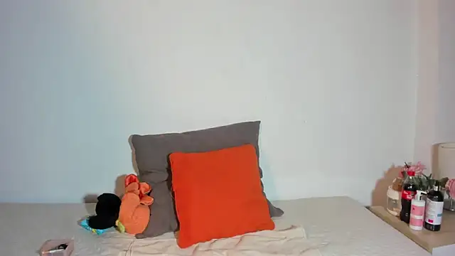 Honeyyy Brown online show from 09-17-25, 06:43