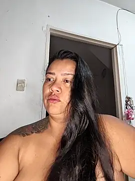 Snapshot of NARNYALABELLA chatting on 02-18-26, 09:39 NARNYALABELLA online show from 02-18-26, 09:39