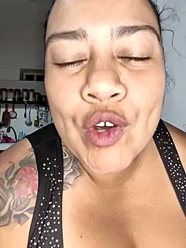 Snapshot of NARNYALABELLA chatting on 02-27-26, 11:04 NARNYALABELLA online show from 02-27-26, 11:04