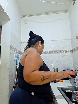 NARNYALABELLA online show from 10-31-25, 12:24