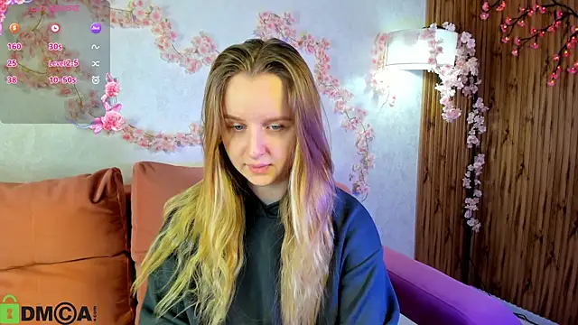 Rina Panic online show from 10-15-25, 01:04