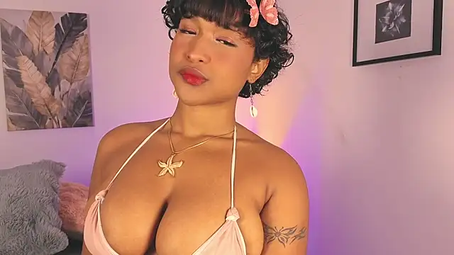 Miluxi online show from 05-04-26, 12:41